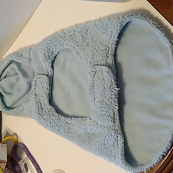 Dog out fit - Picture 2 of 9